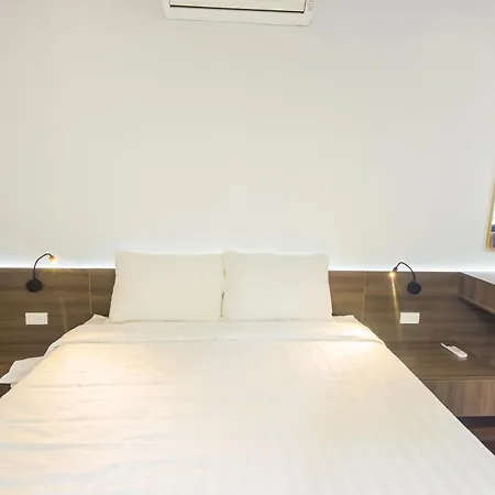 22Housing Hotel 20 Linh Lang Hanoi Exterior photo